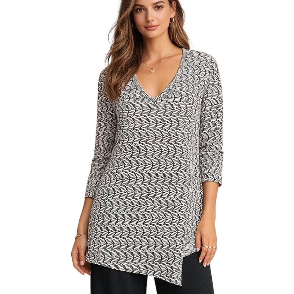 Habitat Wavy Top Womens Medium White Black Textured V-Neck Lagenlook Artsy Tunic